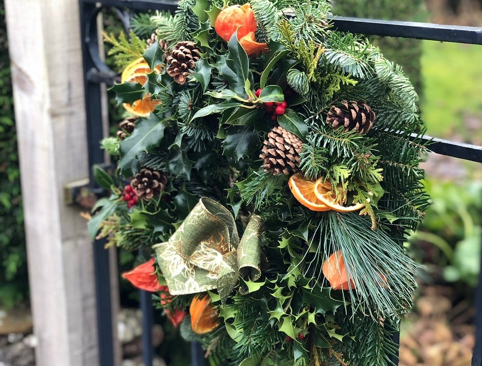 Wreath Class with soup, mince pie and hot drink
