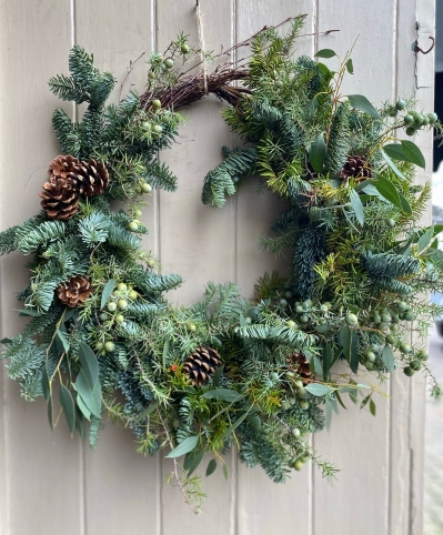 Wreath Class with soup, mince pie and hot drink