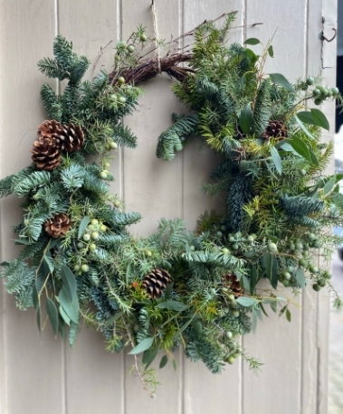 Wreath Class with soup, mince pie and hot drink